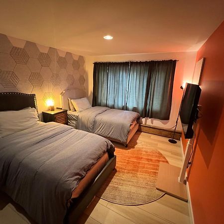 好丘。Hacho House Bed and Breakfast Yellowknife Εξωτερικό φωτογραφία