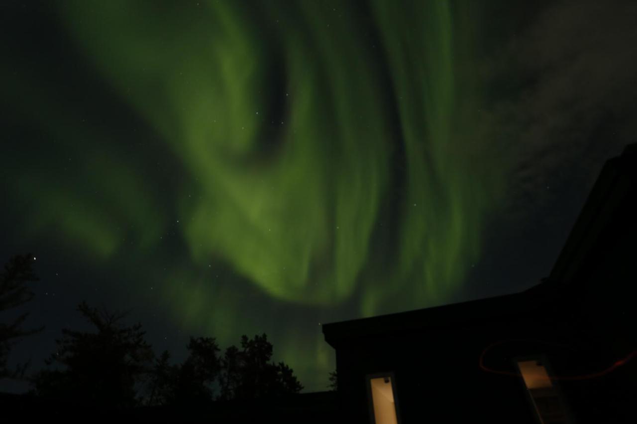 好丘。Hacho House Bed and Breakfast Yellowknife Εξωτερικό φωτογραφία