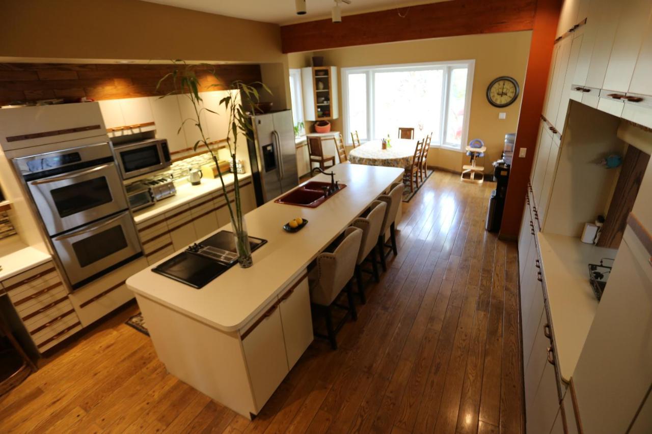 好丘。Hacho House Bed and Breakfast Yellowknife Εξωτερικό φωτογραφία
