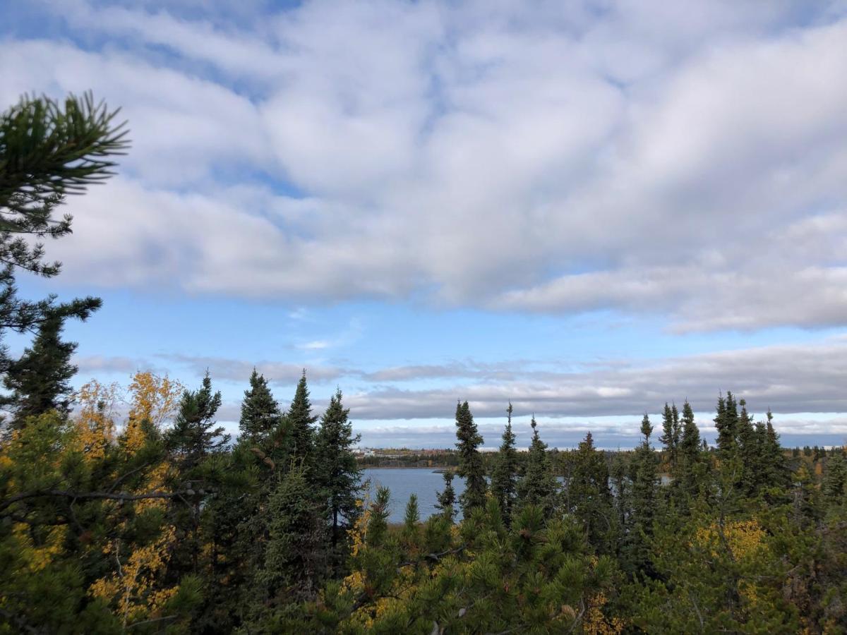好丘。Hacho House Bed and Breakfast Yellowknife Εξωτερικό φωτογραφία